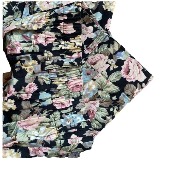 Vintage Michael K & Company Floral Print high waisted skirt size large - Picture 4 of 8